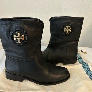 Tory Burch Boots 6.1/2